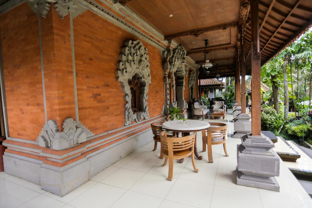 Ubud Hotel & Cottages Маланг Экстерьер фото
