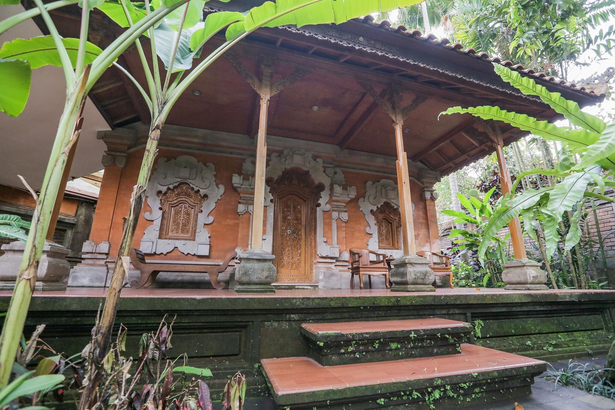 Ubud Hotel & Cottages Маланг Экстерьер фото